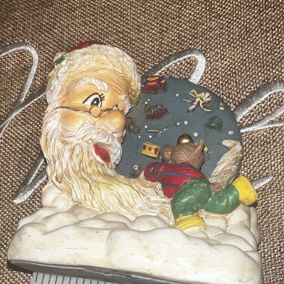 Christmas decor Santa man in the moon figurine - Picture 8 of 11